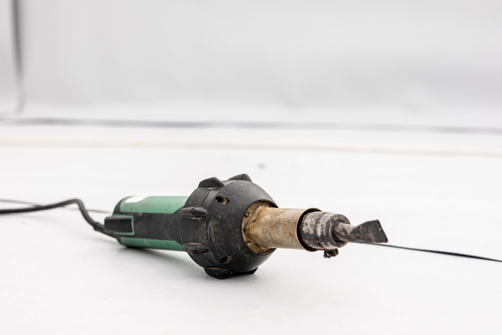 6931d3a781eaa112f77d93f9